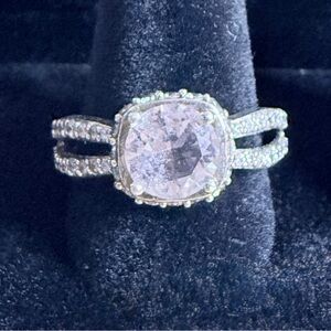 Elegant Silver and Pink Gemstone Ring